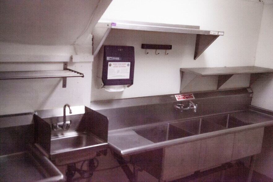 More Photos Of 119 N Main Ave, Fallbrook Restaurant For Sale