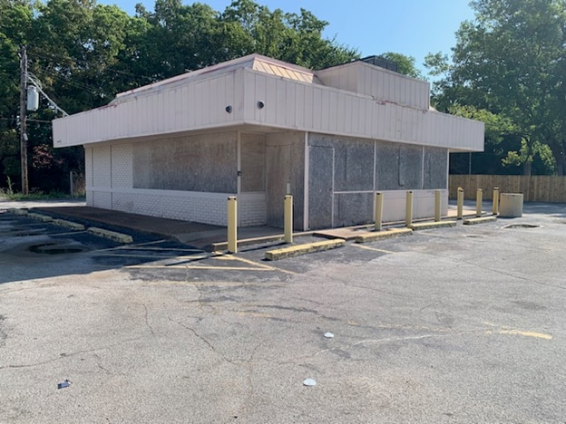 More Photos Of 5901 State St, East Saint Louis Fast Food For Sale