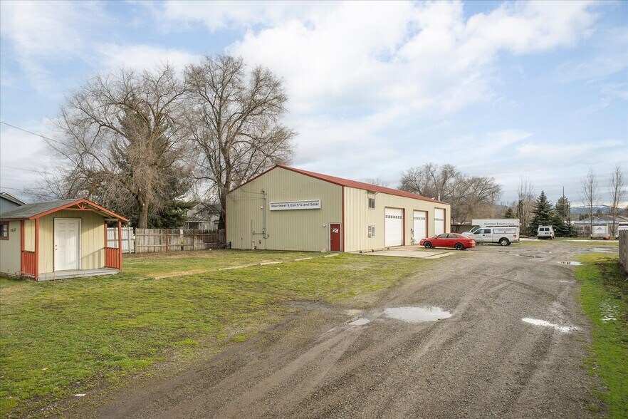 More Photos Of 17220 E Cowley Ave, Spokane Valley Warehouse For Sale
