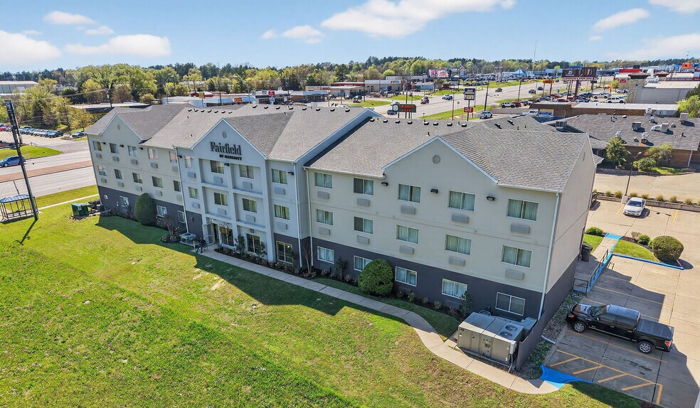 More Photos Of 1945 W Southwest Loop 323, Tyler Hotel For Sale