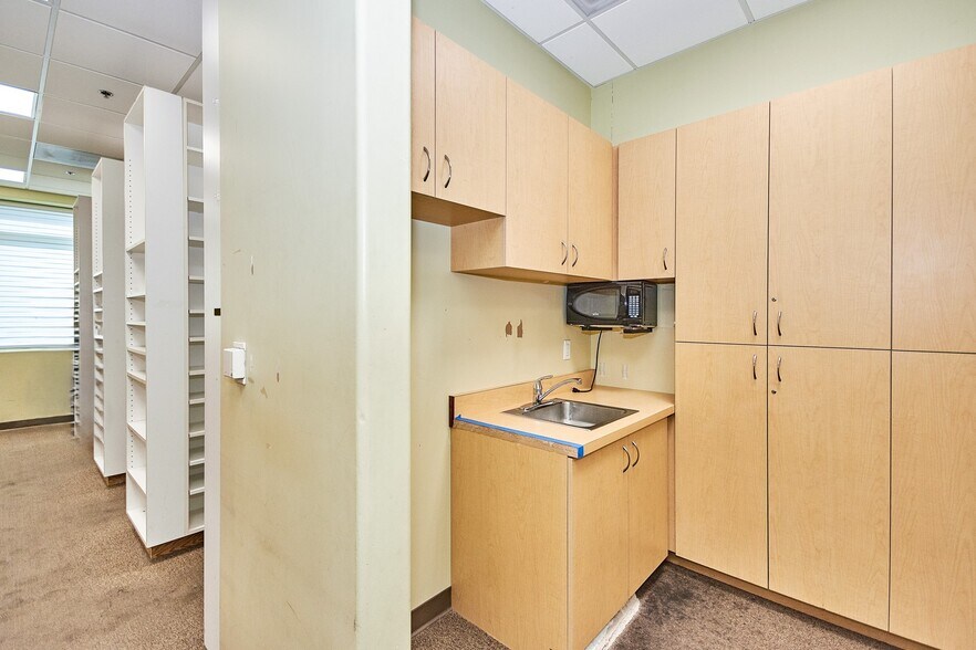 More Photos Of 18 Endeavor, Irvine Medical For Lease