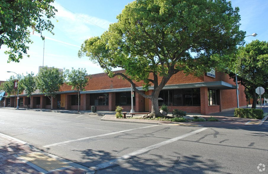 Primary Photo Of 309-317 W Main St, Visalia Office For Lease