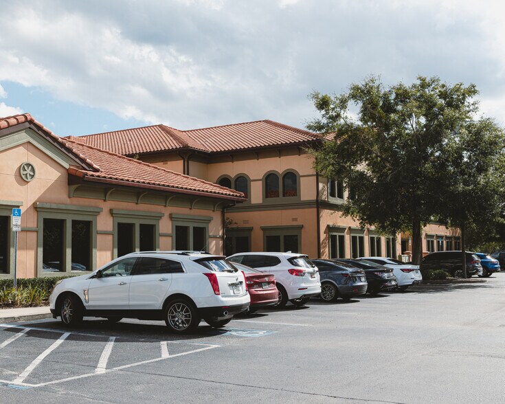 More Photos Of 1301 S International Pky, Lake Mary Medical For Lease