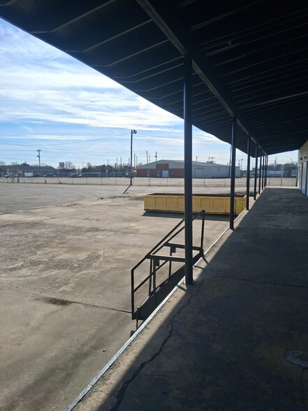 More Photos Of 4459 Broadway, Macon Distribution For Sale