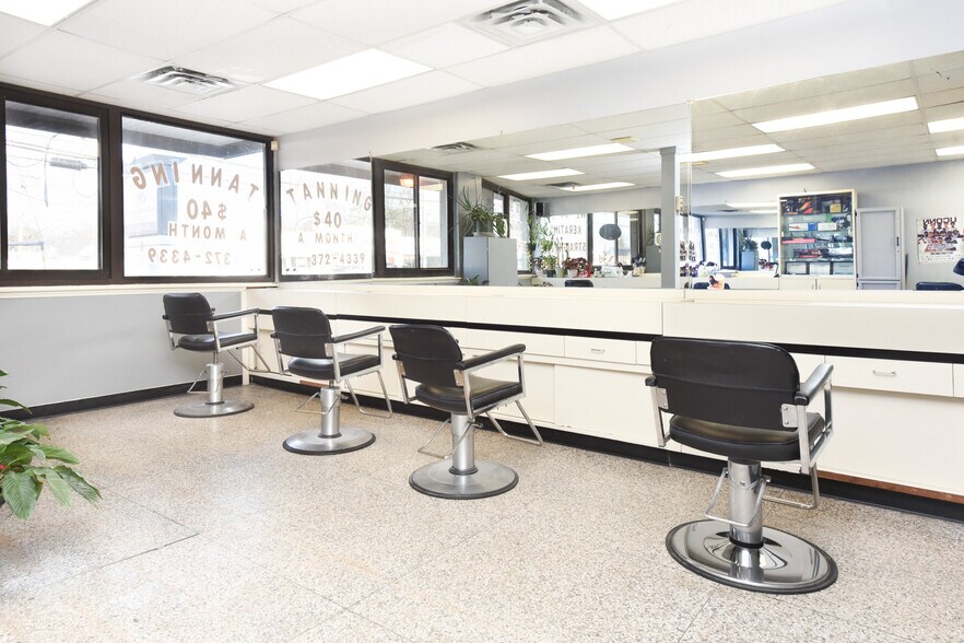 More Photos Of 4143 Main St, Bridgeport Storefront For Sale