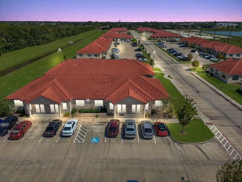 More Photos Of 2743 Smith Ranch Rd, Pearland Loft Creative Space For Sale