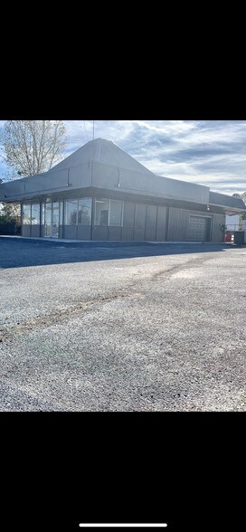 More Photos Of 3635 Lamar Ave, Memphis Freestanding For Sale