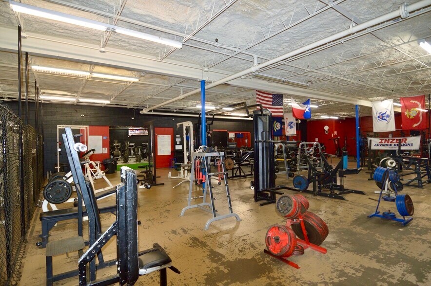More Photos Of 1300 S Bolton St, Jacksonville Warehouse For Sale
