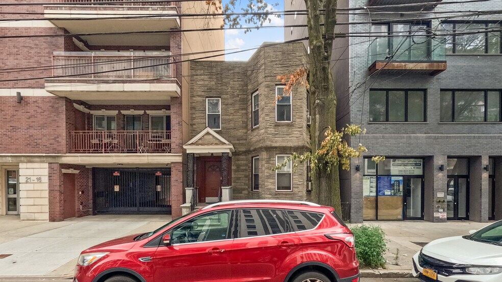 More Photos Of 21-12 31st ave, Astoria Apartments For Sale