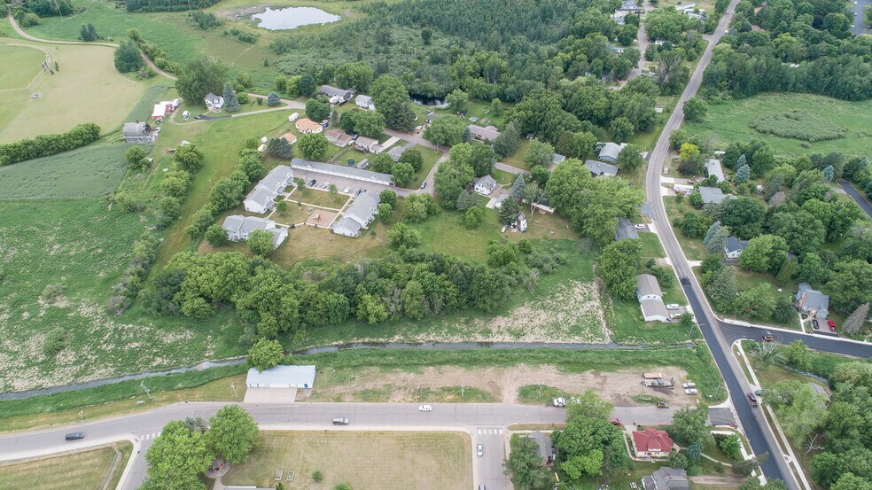 More Photos Of XXX Elmhurst Ave, Braham Flex For Sale
