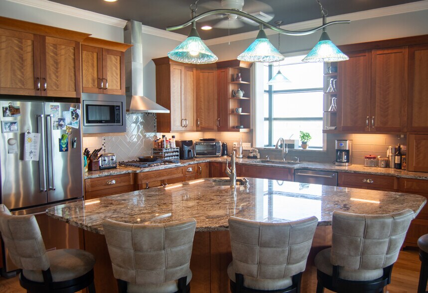 More Photos Of 312 Carolina Beach Ave N, Carolina Beach Office For Sale