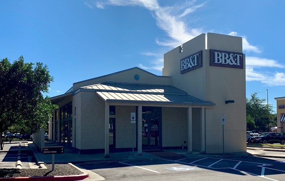 More Photos Of 9777 Great Hills Trl, Austin Bank For Lease