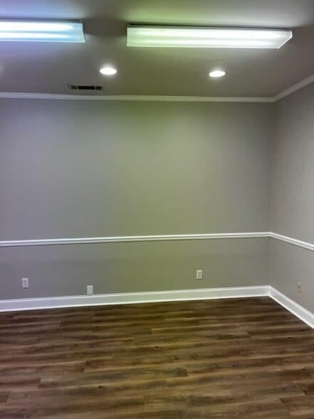 More Photos Of 106 Colony Park Dr, Cumming Office Residential For Lease