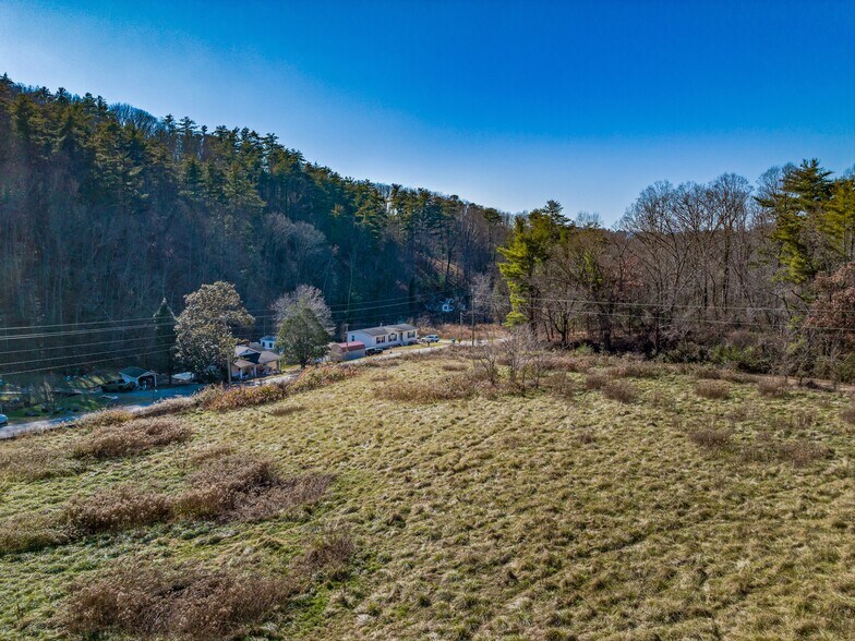 More Photos Of 300 Baird Cove Rd, Asheville Land For Sale