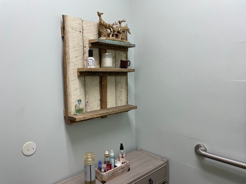 More Photos Of 331 Gambrills Rd, Gambrills Medical For Lease