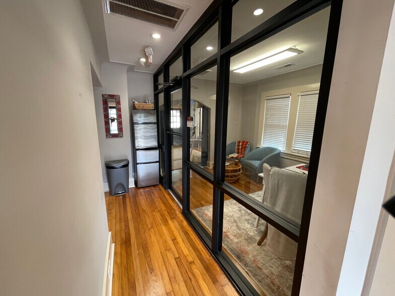 More Photos Of 58 Folly Road Blvd, Charleston Office Residential For Lease