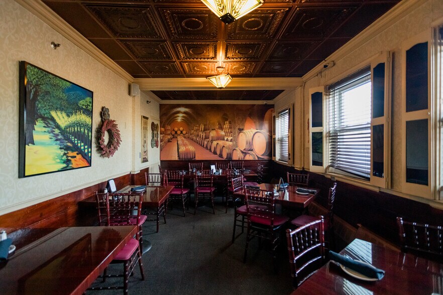 More Photos Of 3401 Riopelle St, Detroit Restaurant For Sale