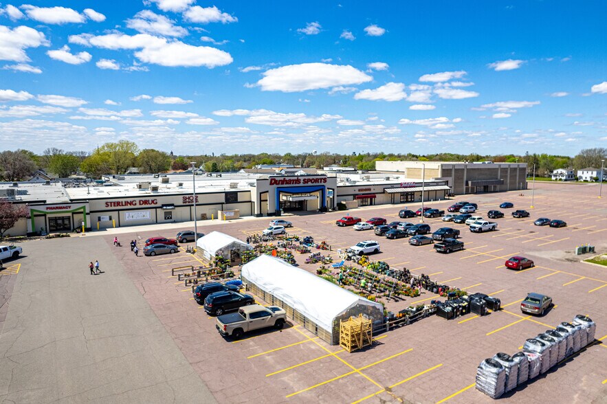 More Photos Of 308 S State St, Fairmont Unknown For Lease
