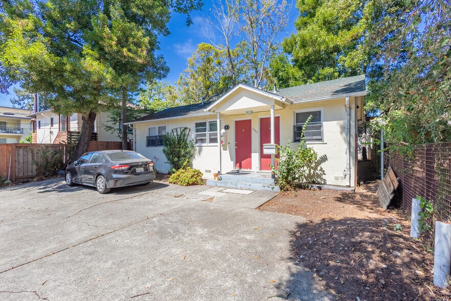 More Photos Of 2003-2005 Berkeley Way, Berkeley Apartments For Sale