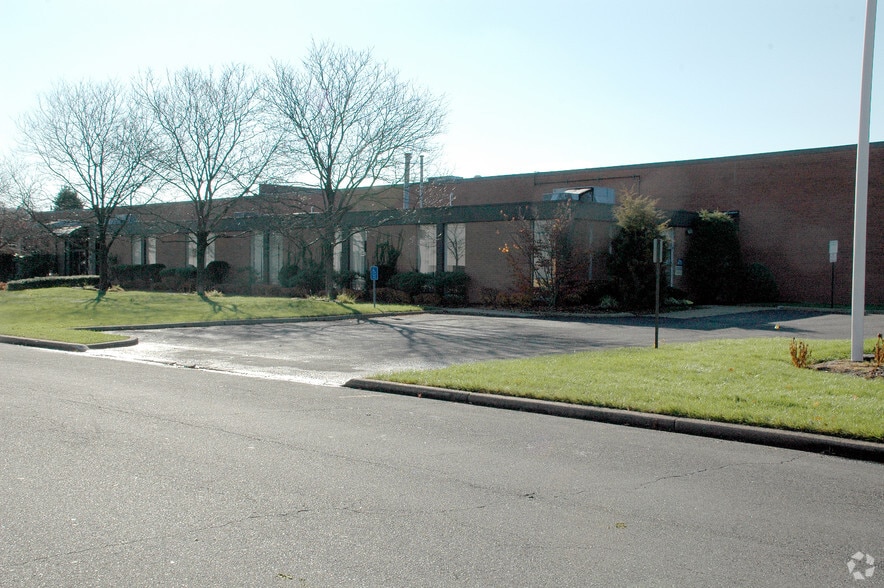 More Photos Of 140 LeGrand Ave, Northvale Manufacturing For Lease