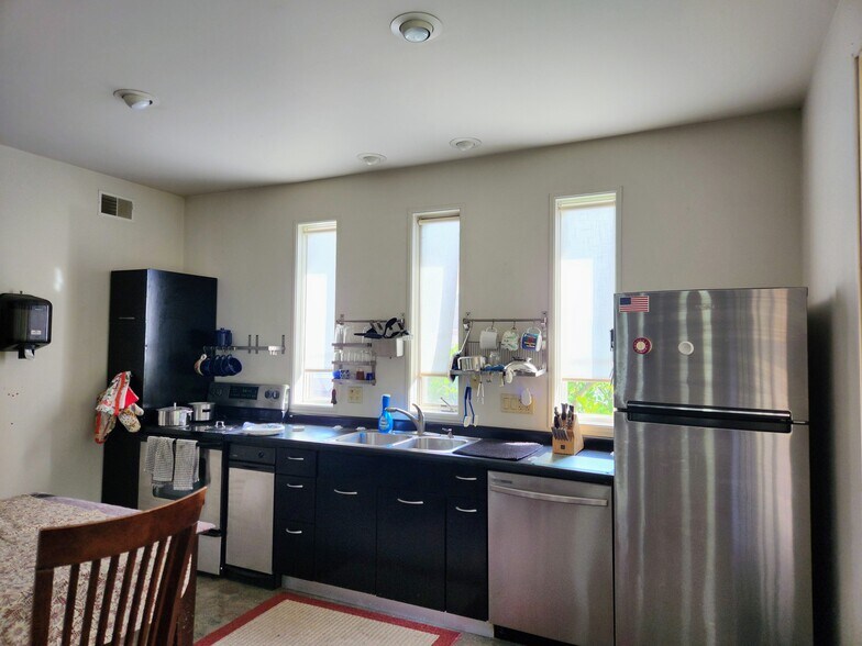 More Photos Of 108 S Market St, Ligonier Township Freestanding For Sale