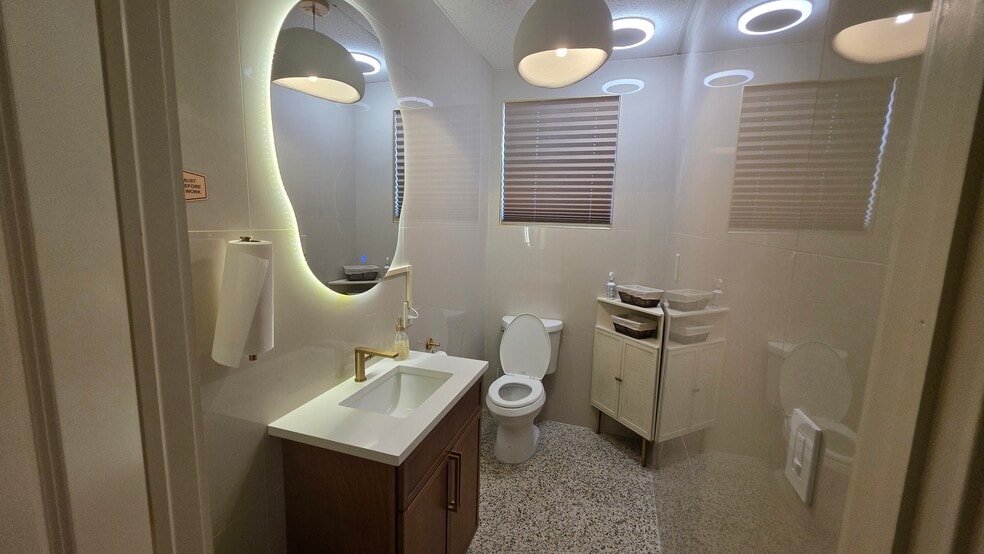 More Photos Of 117 N 5th St, Fort Pierce Office Residential For Sale