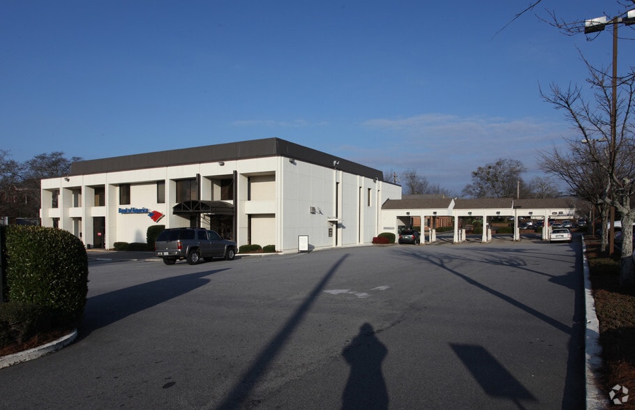 More Photos Of 402 Washington St, Gainesville Office For Lease