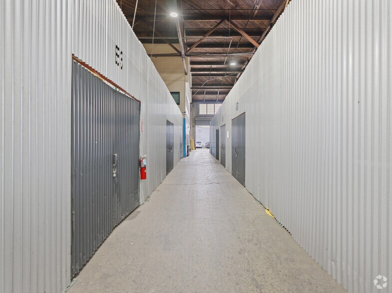 More Photos Of 205 E Alma Ave, San Jose Warehouse For Lease
