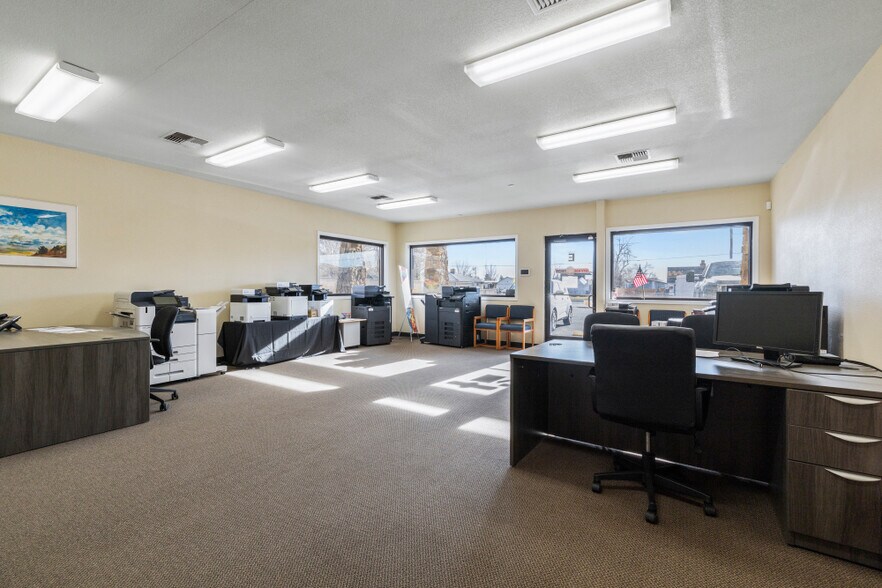 More Photos Of 2815 Laverne Ave, Klamath Falls Flex For Sale