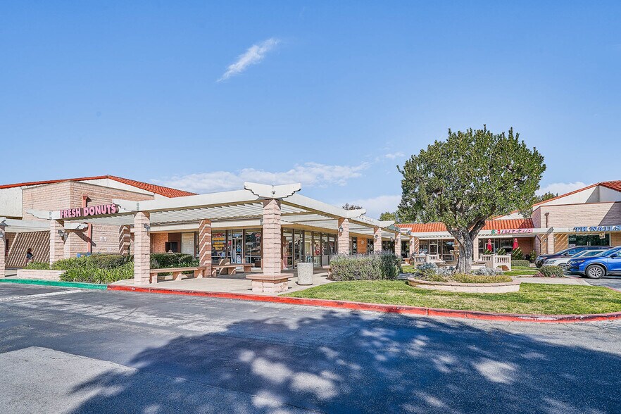 More Photos Of 409-427 E Avenida De Los Arboles, Thousand Oaks Storefront For Sale
