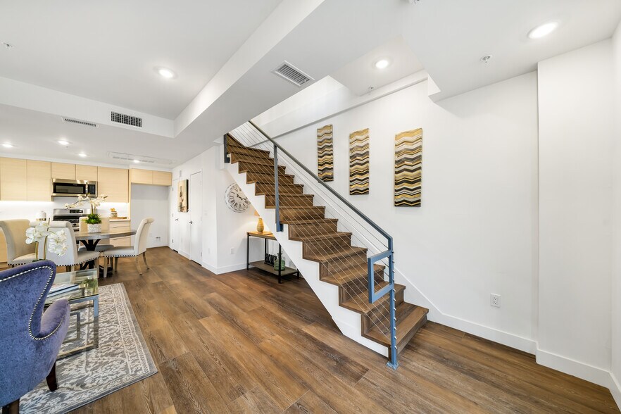 More Photos Of 1245 N New Hampshire Ave, Los Angeles Apartments For Sale
