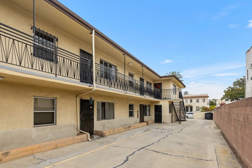 More Photos Of 2321 3rd Ave, Los Angeles Apartments For Sale