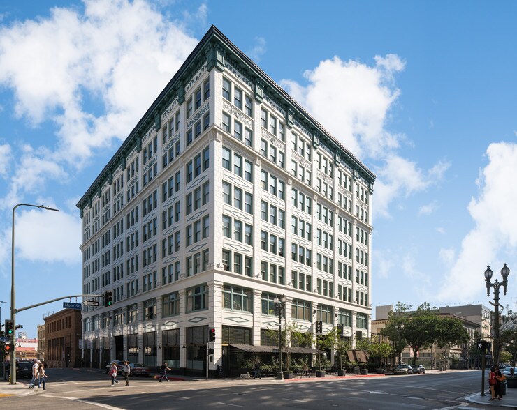 More Photos Of 400 S Main St, Los Angeles Multifamily For Sale