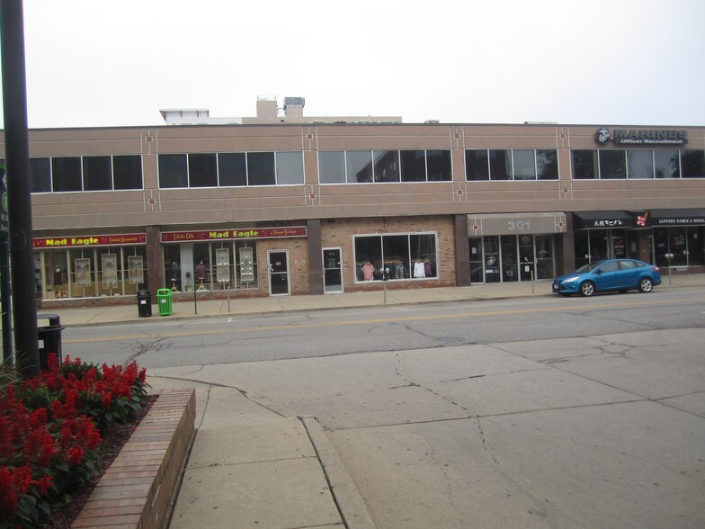 More Photos Of 301-317 MAC Ave, East Lansing Storefront Retail Office For Lease