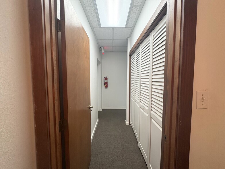 More Photos Of 1240 Rockledge Blvd, Rockledge Office For Lease