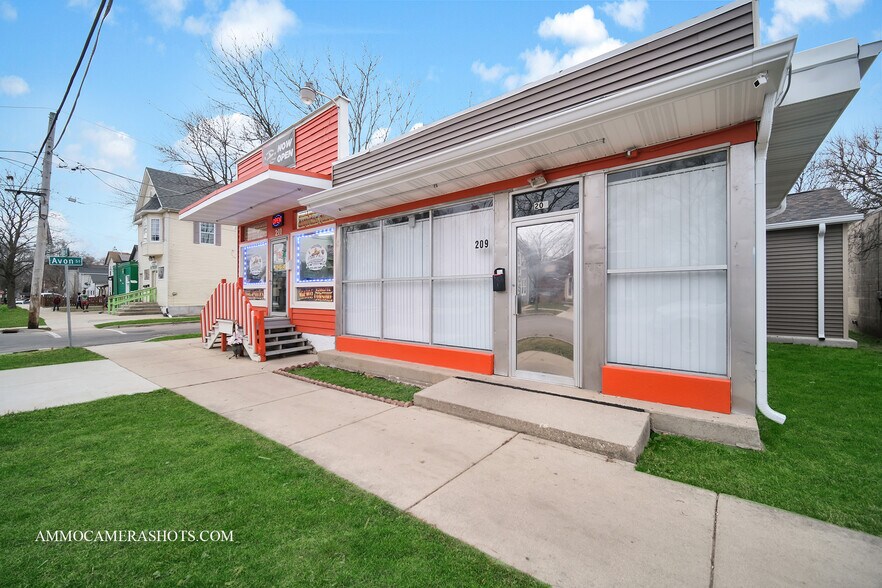 More Photos Of 209-211 5th St, Aurora Storefront For Sale