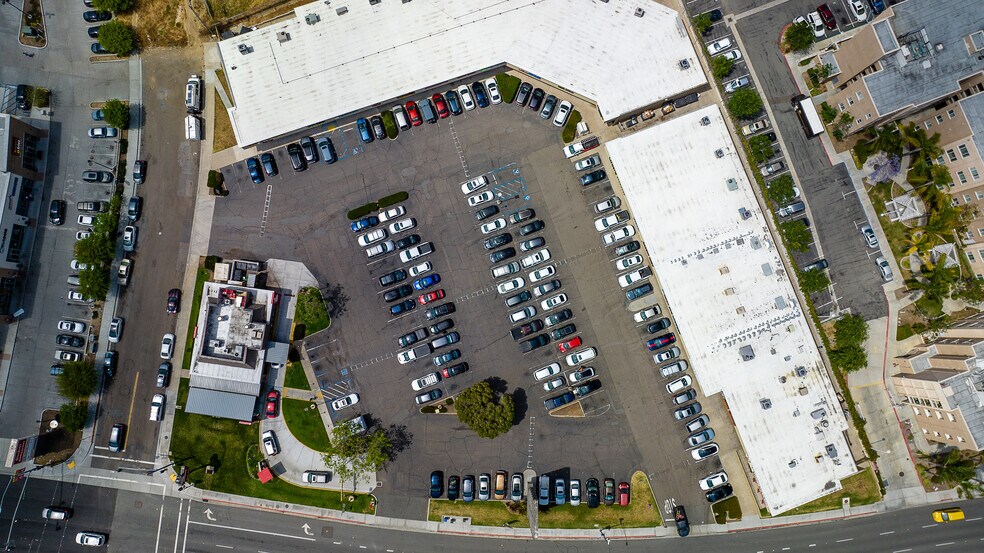 More Photos Of 1403 E Plaza Blvd, National City Unknown For Lease