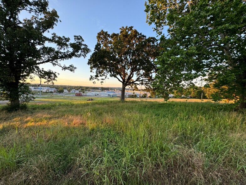 More Photos Of 1550 E Harding St, Morrilton Land For Sale