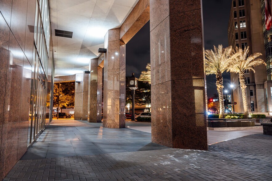 More Photos Of 445 North Blvd, Baton Rouge Office For Lease