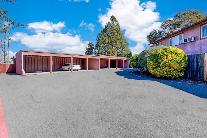 More Photos Of 7488 Bridgit Dr, Rohnert Park Apartments For Sale