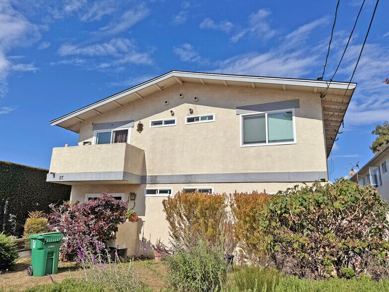 More Photos Of 117 Magnolia Ave, Goleta Apartments For Sale