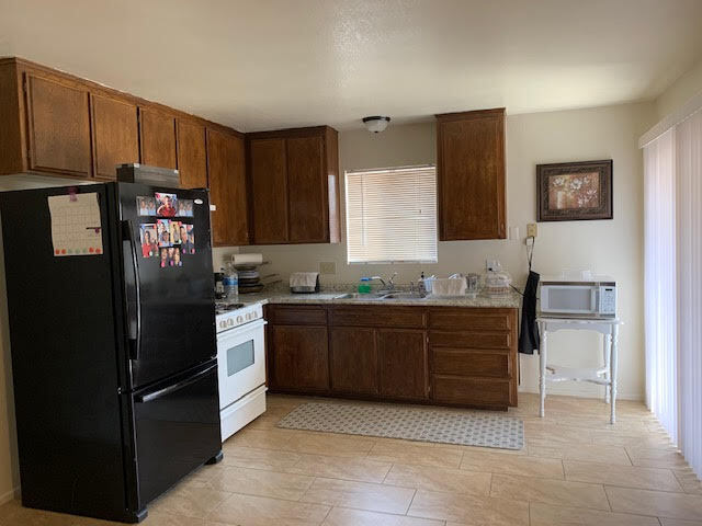 More Photos Of 14015 Spruce St, Hesperia Apartments For Sale