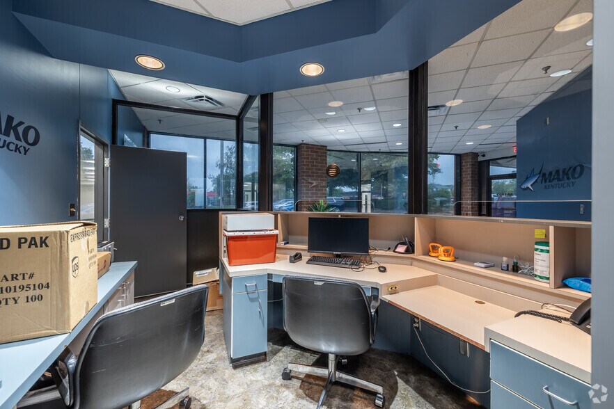 More Photos Of 2277 Thunderstick Dr, Lexington Medical For Lease