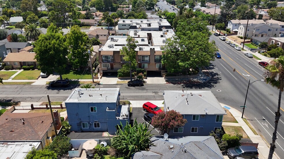 More Photos Of 1138 N Parish Pl, Burbank Apartments For Sale
