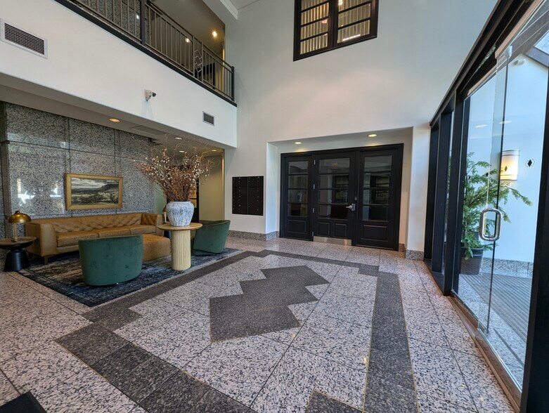 More Photos Of 574-584 S State St, Orem Office For Sale