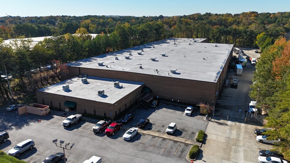 More Photos Of 4820 N Church Ln SE, Atlanta Warehouse For Lease