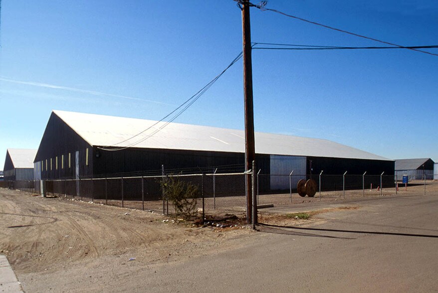 More Photos Of 5220 N 51st Ave, Glendale Warehouse For Lease