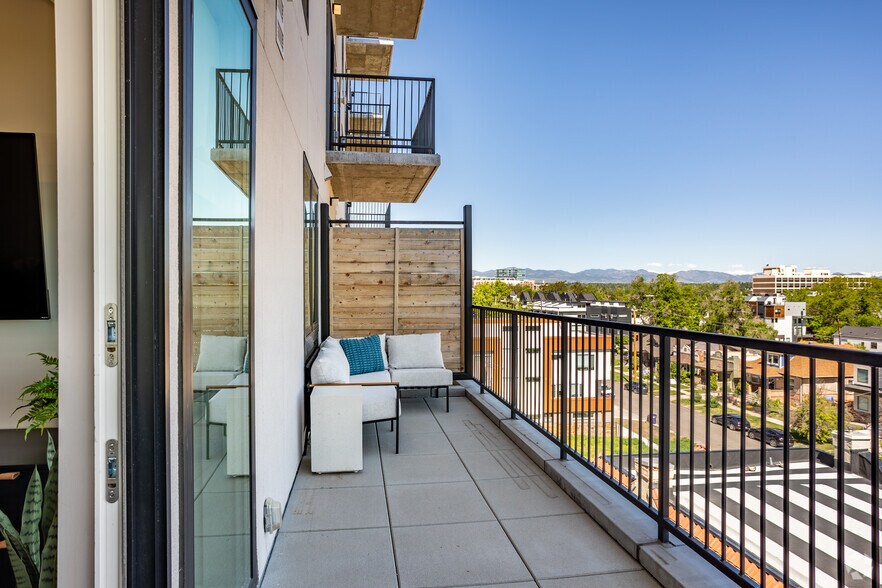 More Photos Of 1515 Julian St, Denver Apartments For Lease