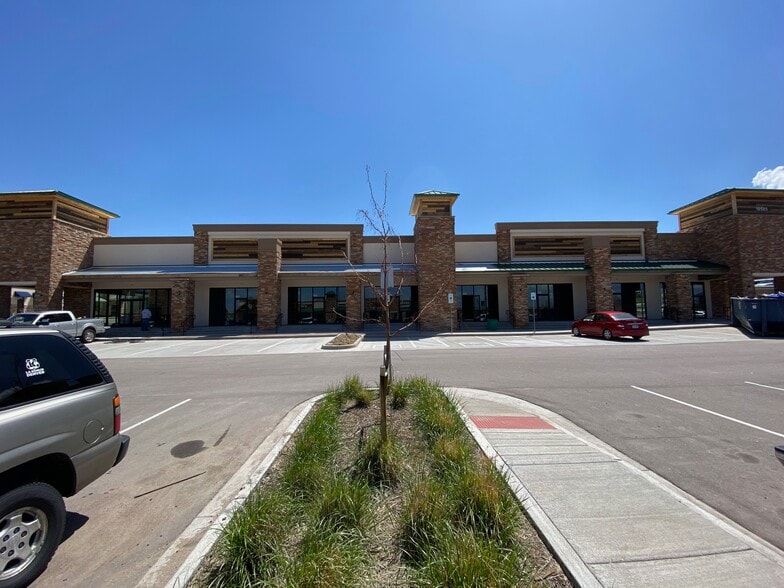 More Photos Of 19585 Hess Rd, Parker Storefront For Lease