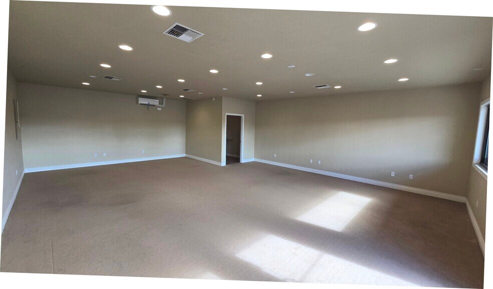 More Photos Of 2815 Laverne Ave, Klamath Falls Flex For Sale